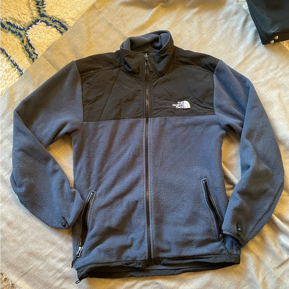The North Face Men's Navy and Black Fleece Jacket